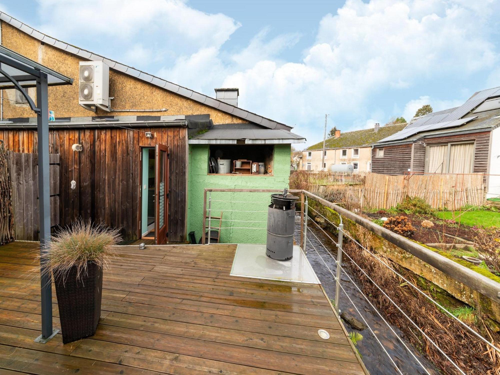 Holiday Home With Bubble Bath Florenville Exterior foto