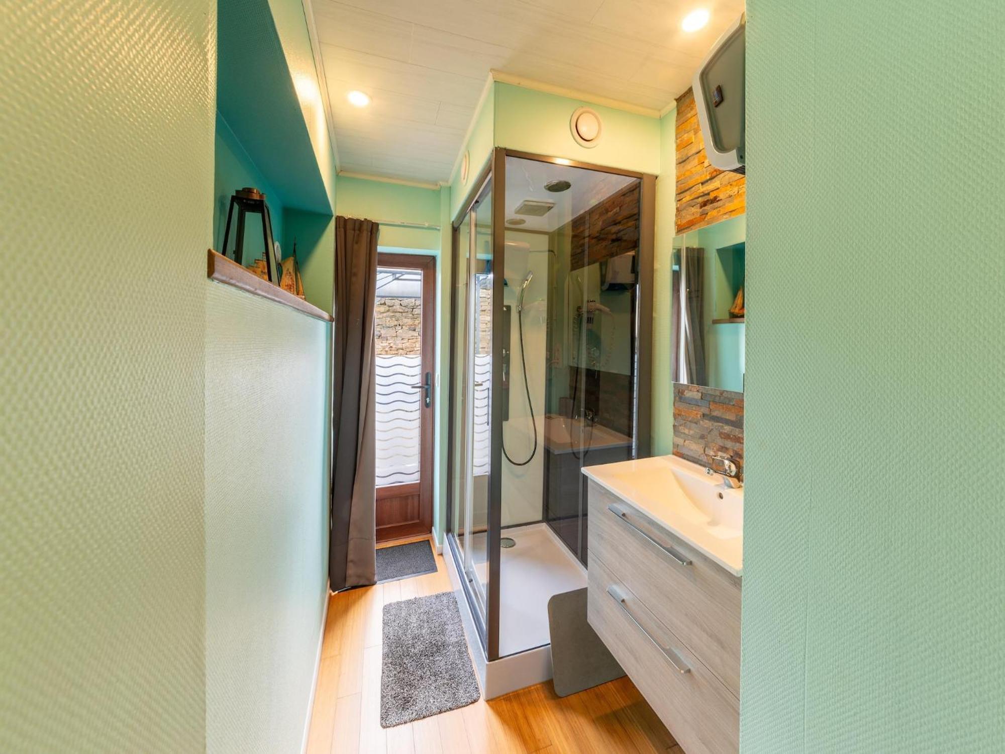 Holiday Home With Bubble Bath Florenville Exterior foto