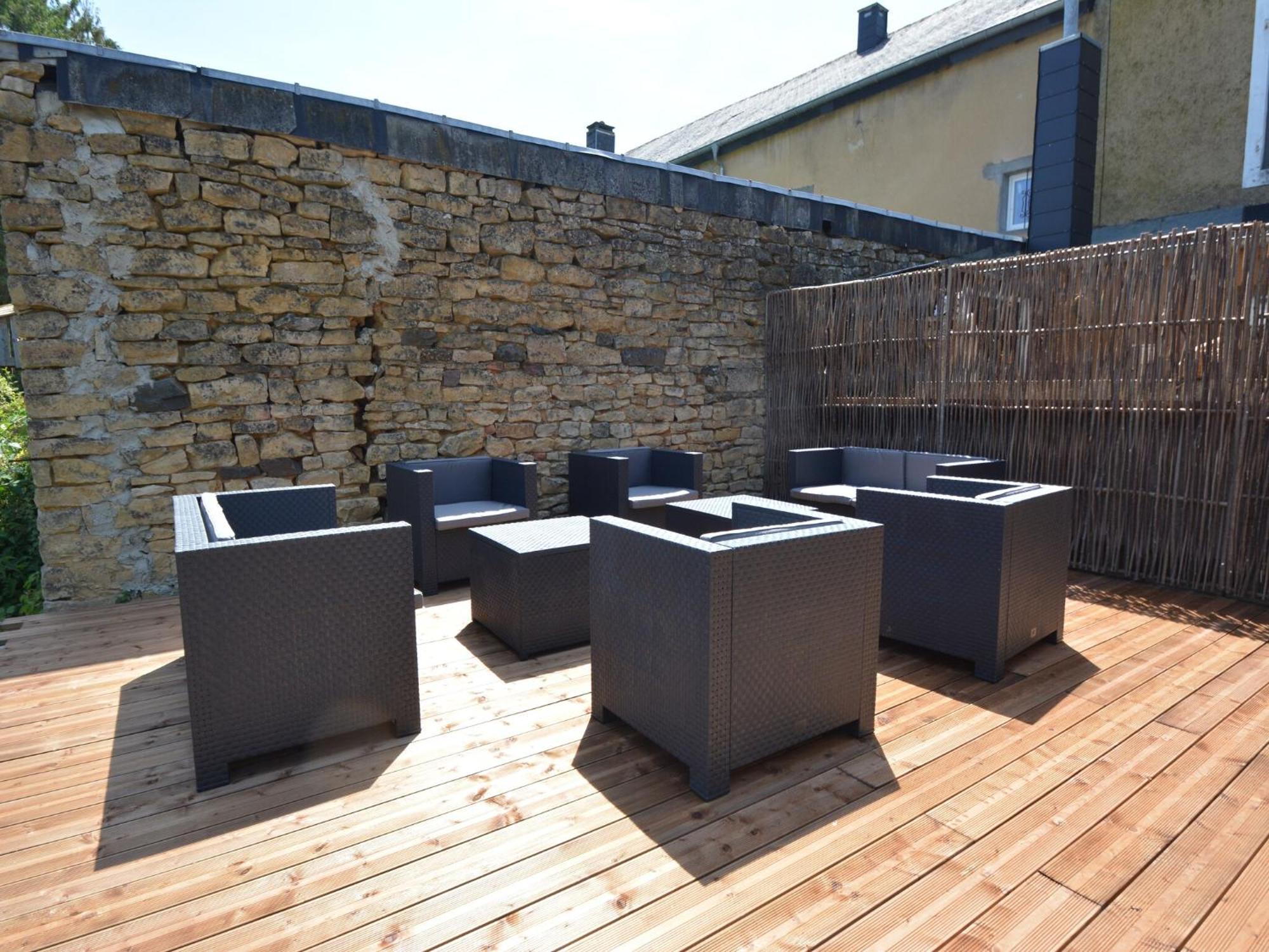 Holiday Home With Bubble Bath Florenville Exterior foto